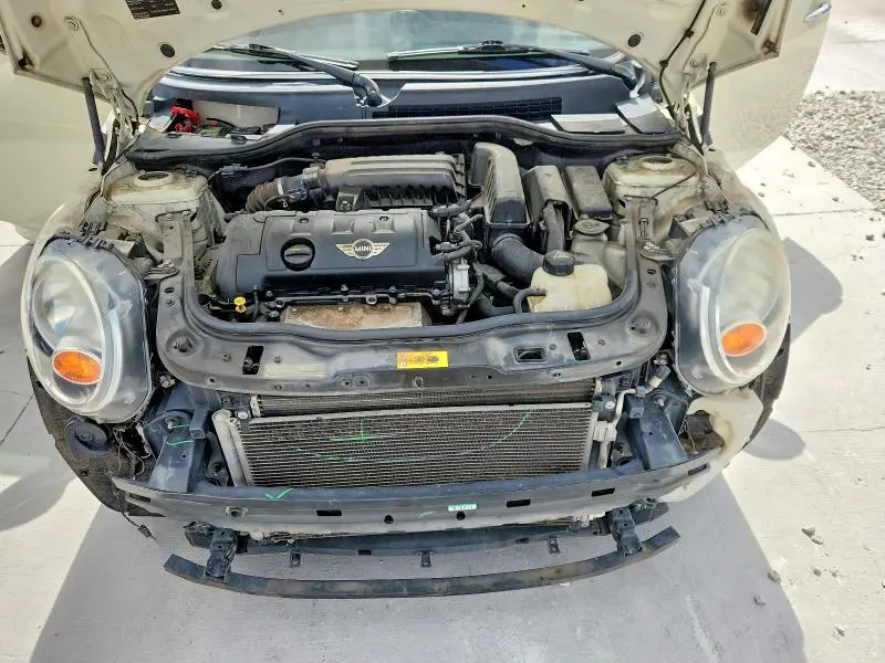 2013 MINI COOPER   