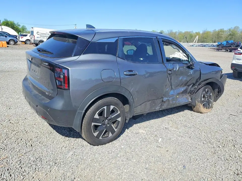 2025 NISSAN KICKS SV  
