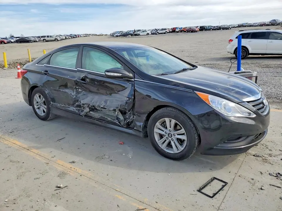 2014 HYUNDAI SONATA GLS  