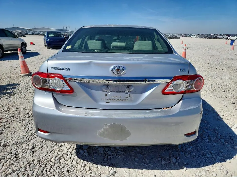 2011 TOYOTA COROLLA LE  