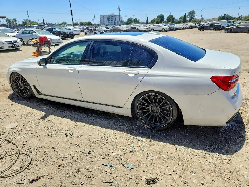 2016 BMW 750 XI  