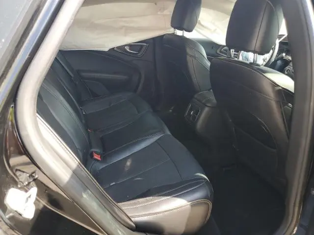 2015 CHRYSLER 200 C  