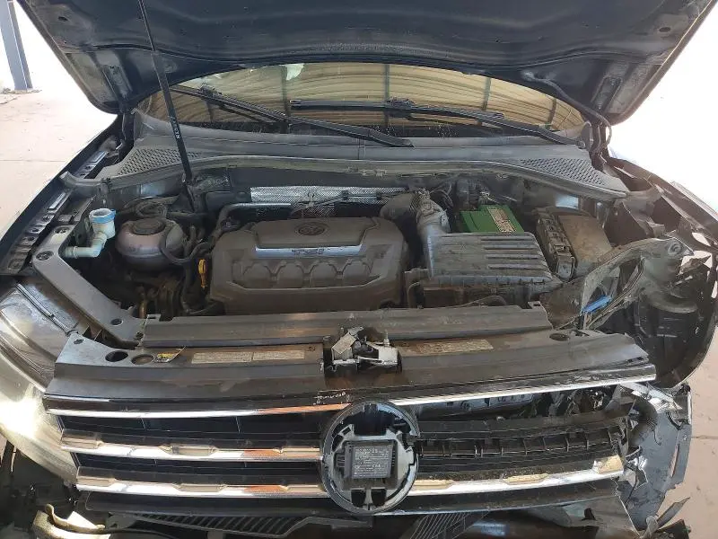 2018 VOLKSWAGEN TIGUAN SE  