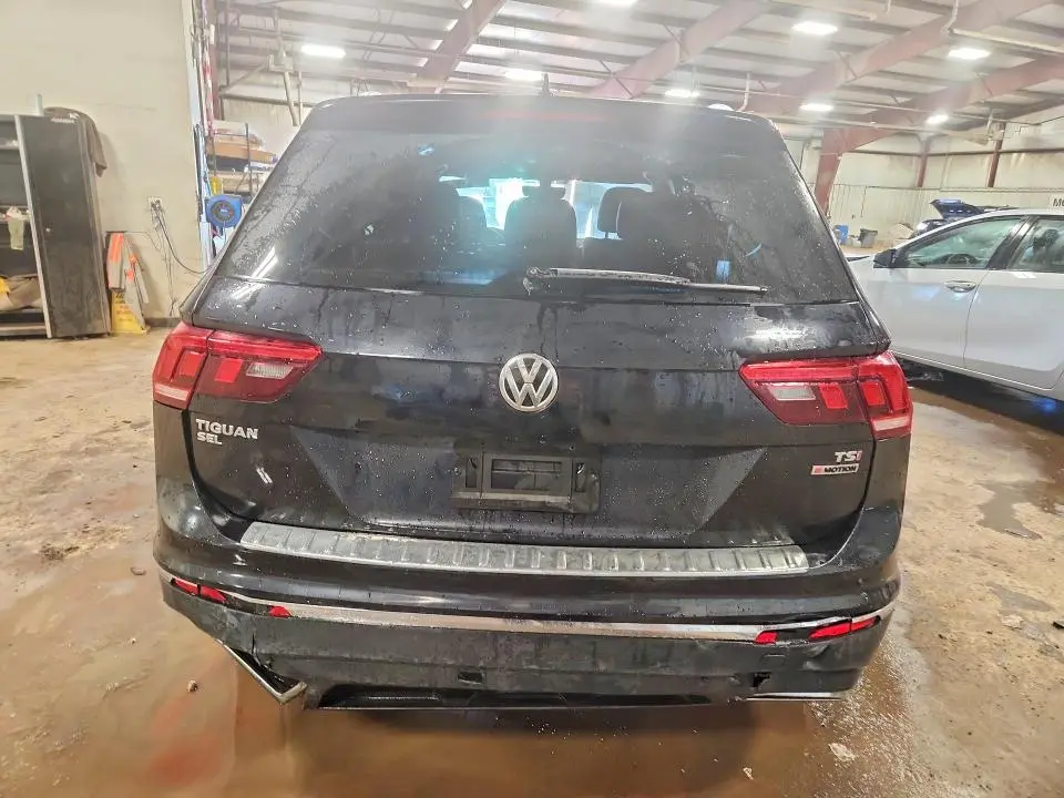 2018 VOLKSWAGEN TIGUAN SE  