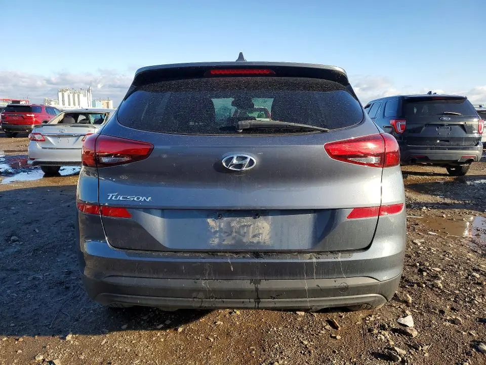 2021 HYUNDAI TUCSON SE  