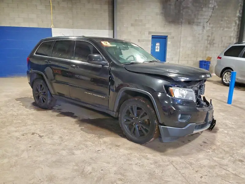 2013 JEEP GRAND CHEROKEE LAREDO  