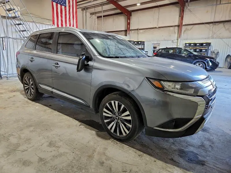 2020 MITSUBISHI OUTLANDER SE  