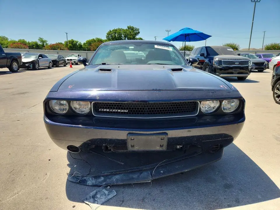 2012 DODGE CHALLENGER SXT  