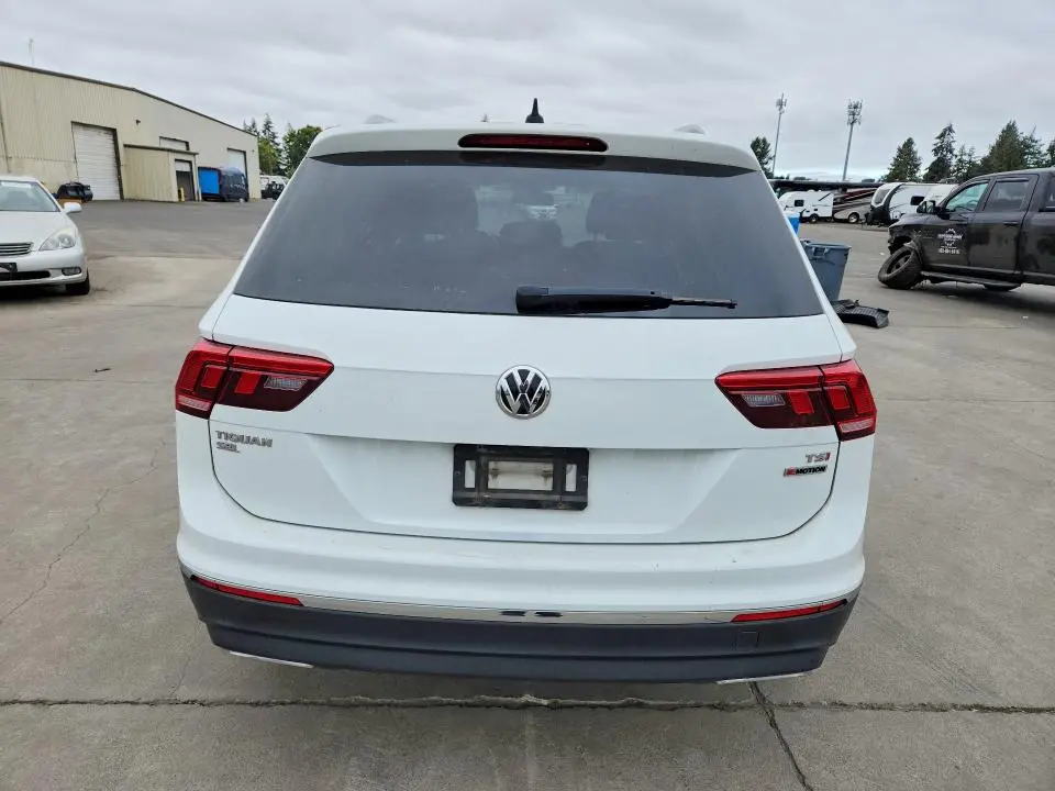 2018 VOLKSWAGEN TIGUAN SE  