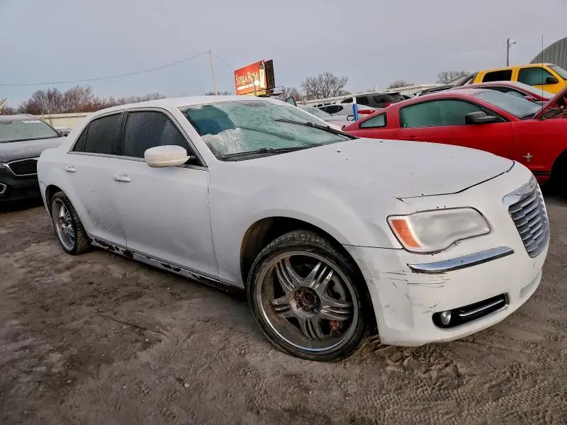 2014 CHRYSLER 300   