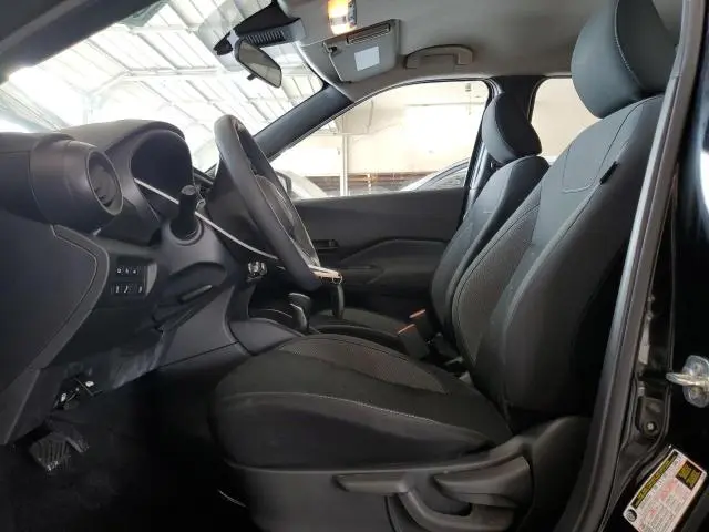 2020 NISSAN KICKS S  