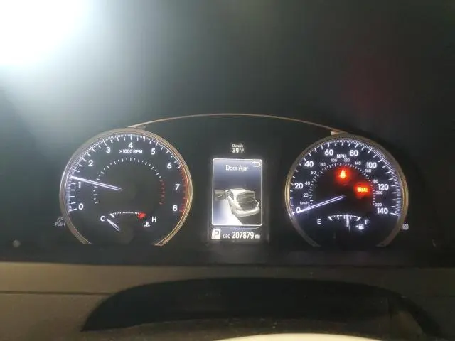 2016 TOYOTA CAMRY LE  