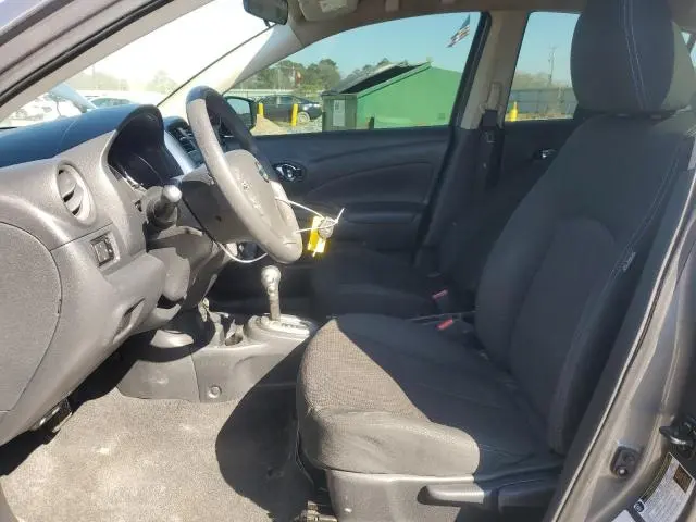 2019 NISSAN VERSA S  
