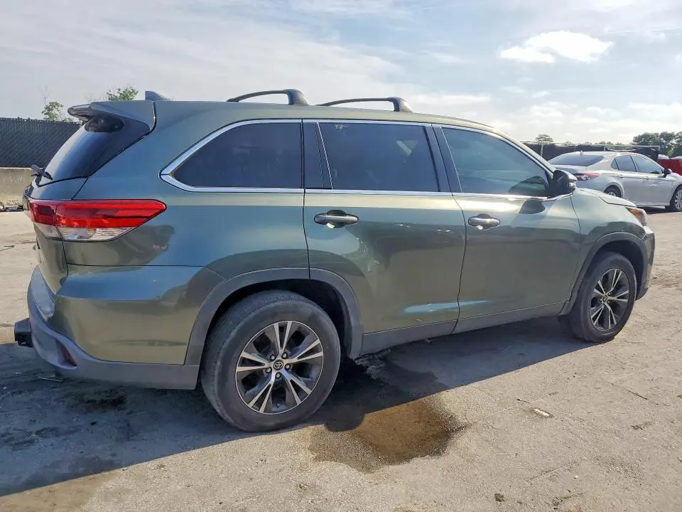 2019 TOYOTA HIGHLANDER LE PLUS  