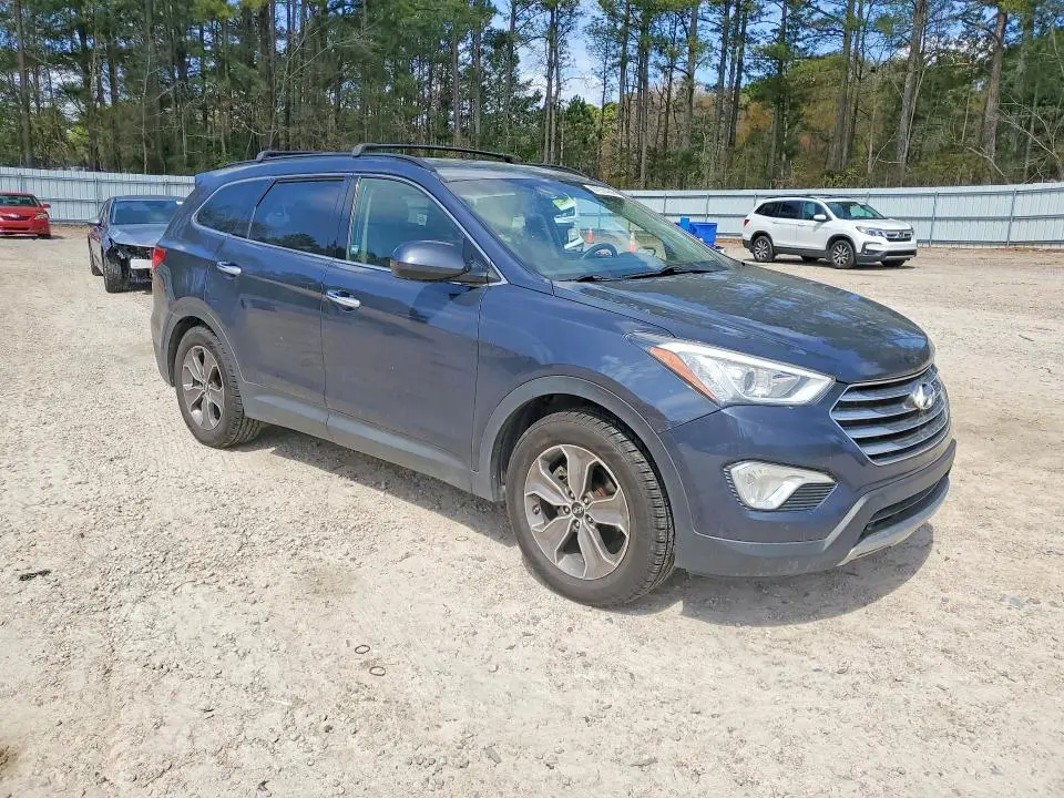 2016 HYUNDAI SANTA FE SE  