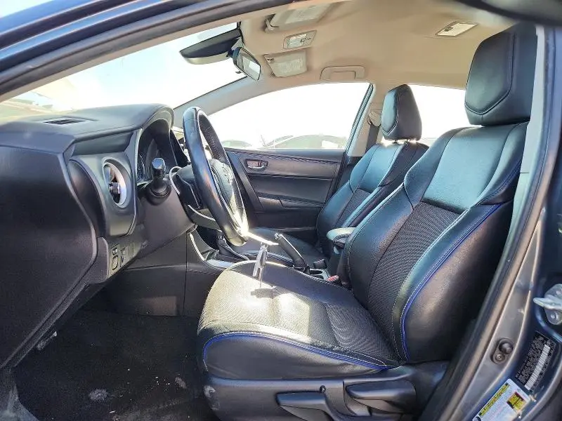 2017 TOYOTA COROLLA SE  