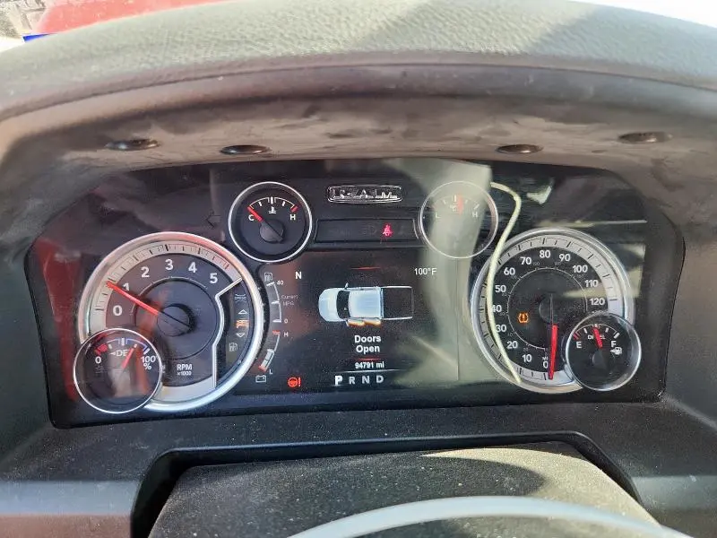 2015 RAM 1500 SLT  