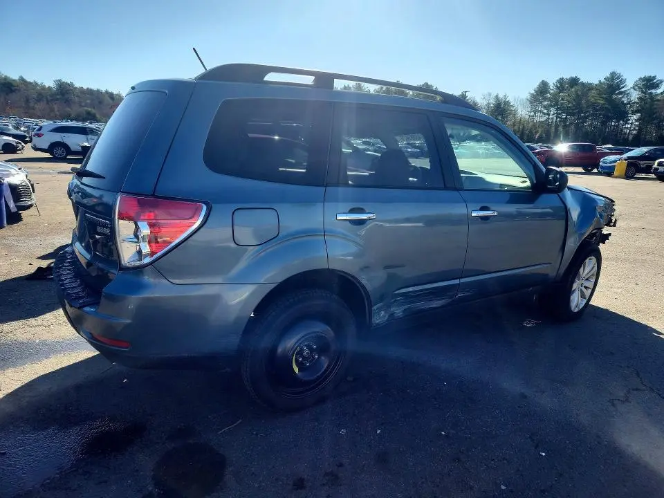 2011 SUBARU FORESTER LIMITED  