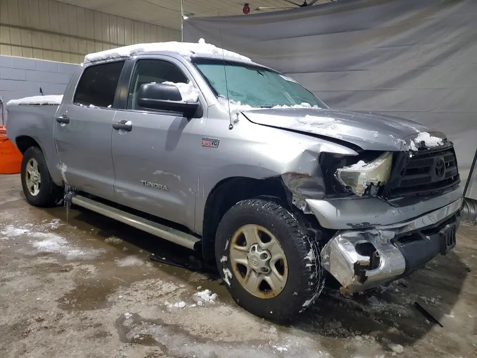 2010 TOYOTA TUNDRA CREWMAX SR5  