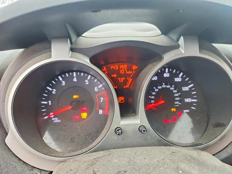 2014 NISSAN JUKE S  