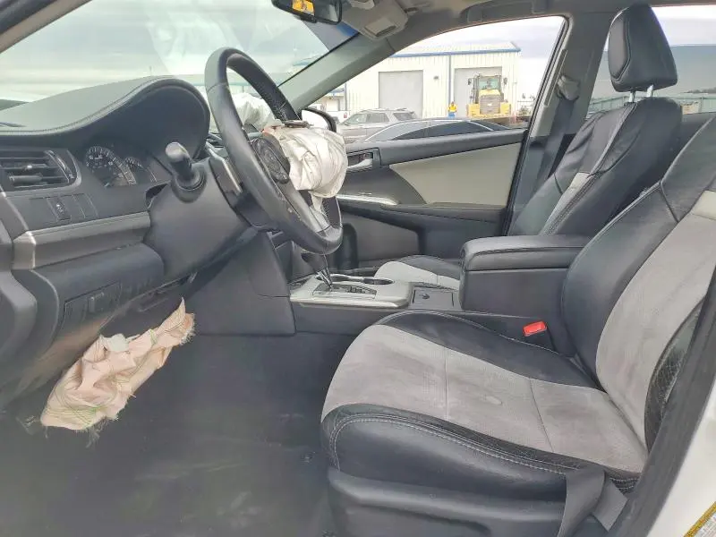 2012 TOYOTA CAMRY SE  