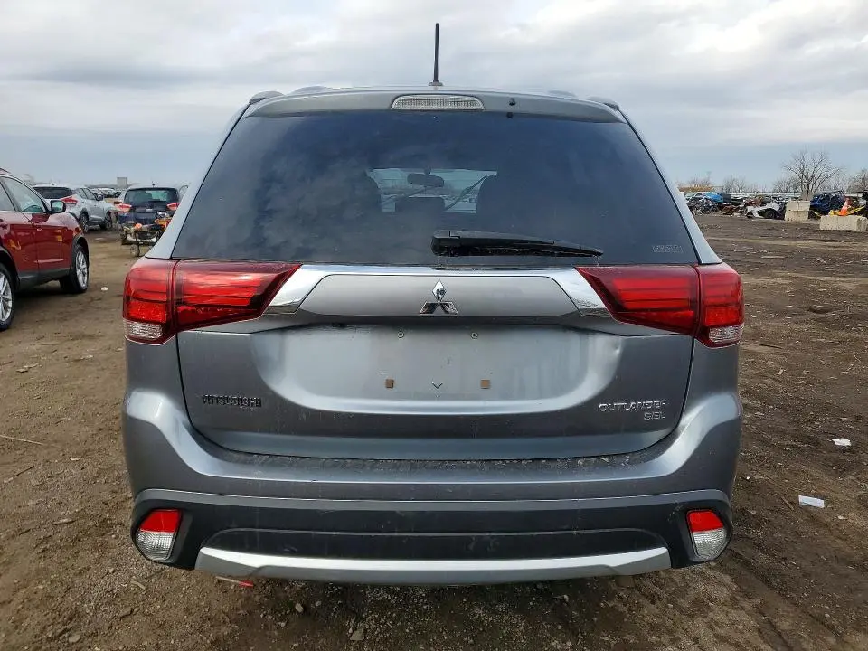 2016 MITSUBISHI OUTLANDER SE  