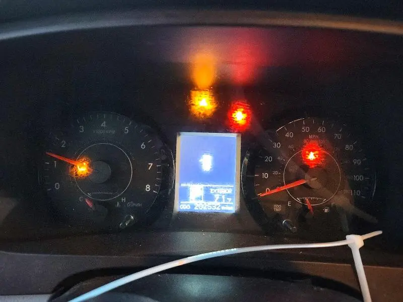 2016 TOYOTA SIENNA LE  