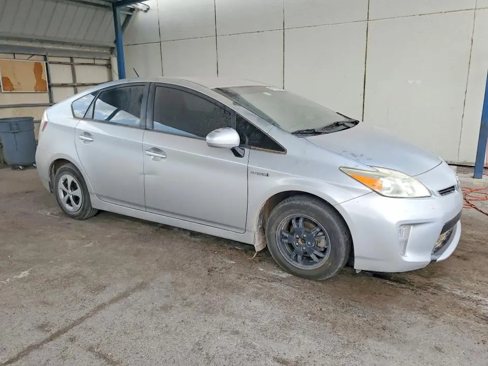 2013 TOYOTA PRIUS TWO  