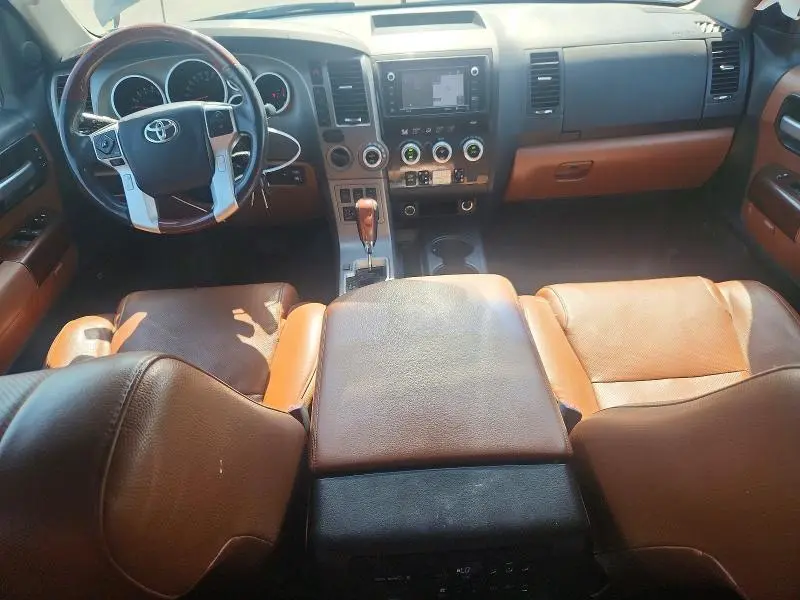2016 TOYOTA SEQUOIA PLATINUM  