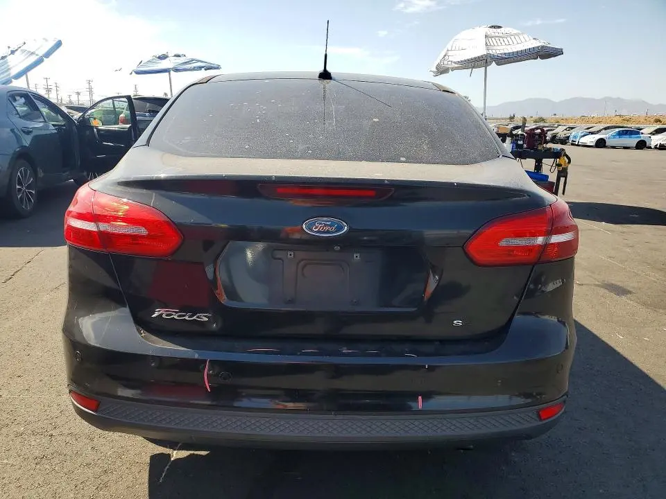 2022 FORD FOCUS SE  