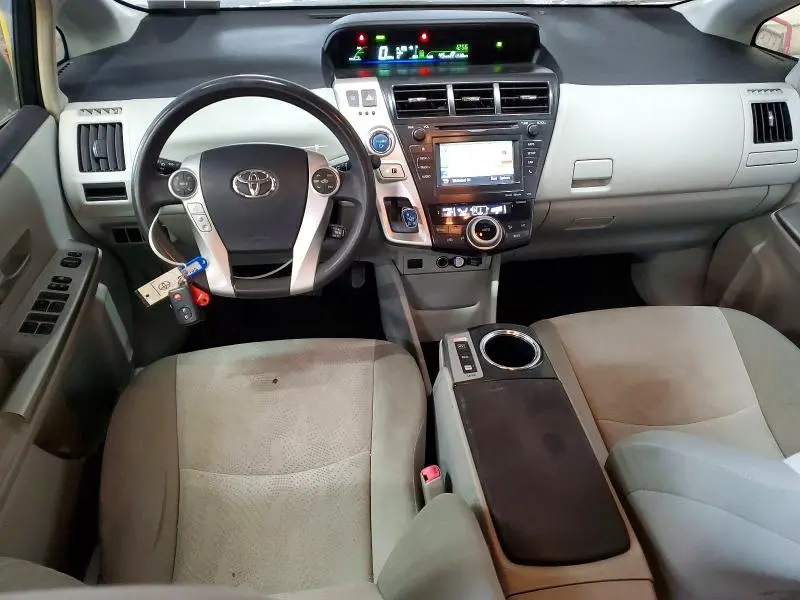2012 TOYOTA PRIUS V   