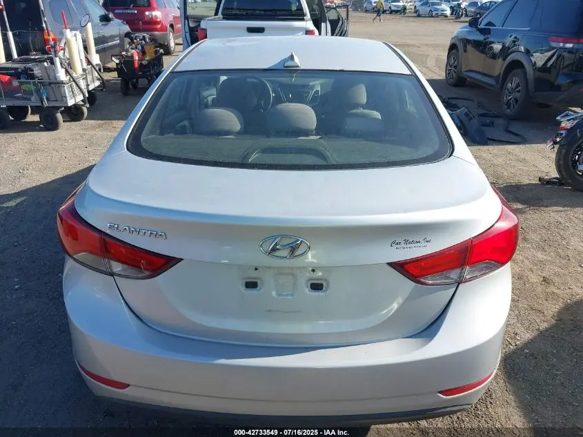 2016 HYUNDAI ELANTRA SE
