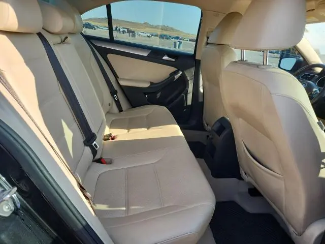2015 VOLKSWAGEN JETTA SE  