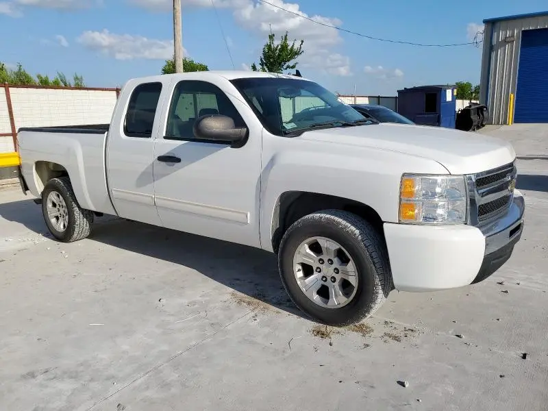 2011 CHEVROLET SILVERADO C1500 LS  