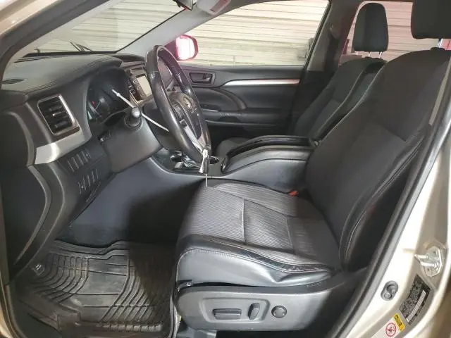 2014 TOYOTA HIGHLANDER LE  