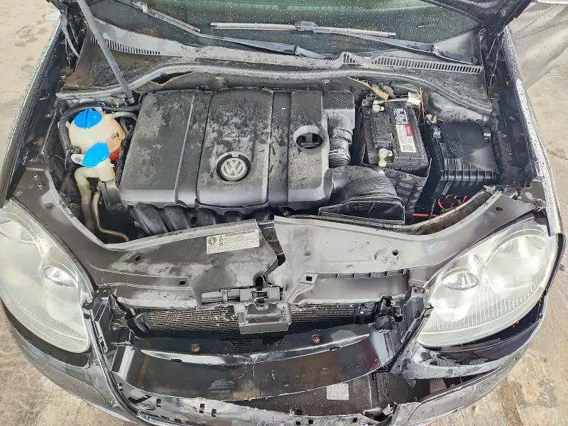 2010 VOLKSWAGEN JETTA SE  