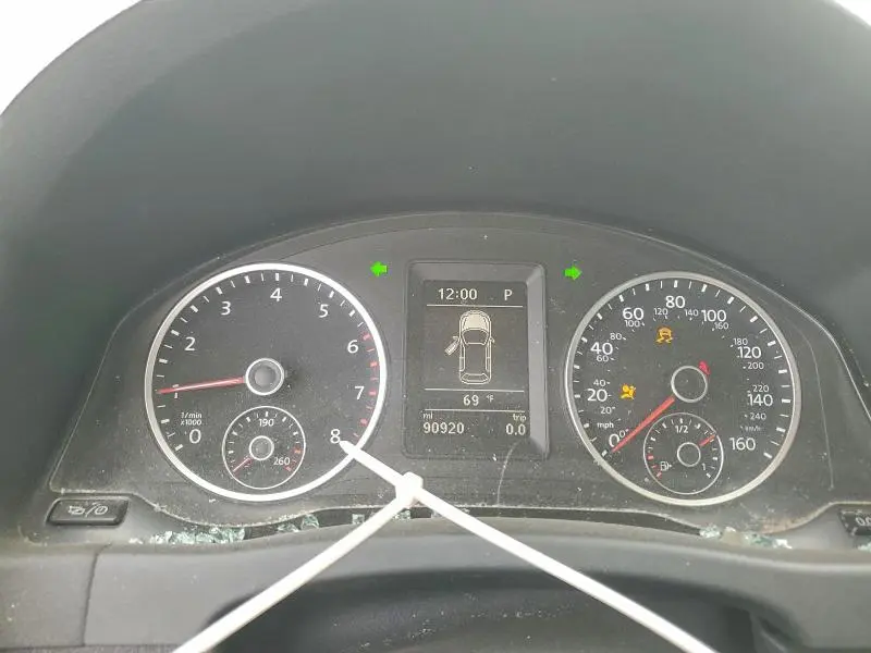 2017 VOLKSWAGEN TIGUAN S  