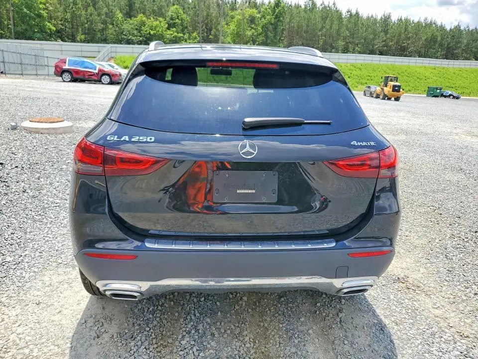 2021 MERCEDES-BENZ GLA 250 4MATIC  