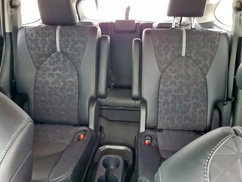 2024 TOYOTA HIGHLANDER HYBRID XLE  