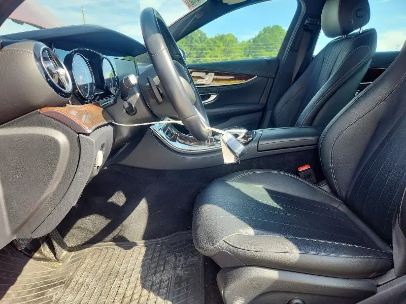 2019 MERCEDES-BENZ E 300  