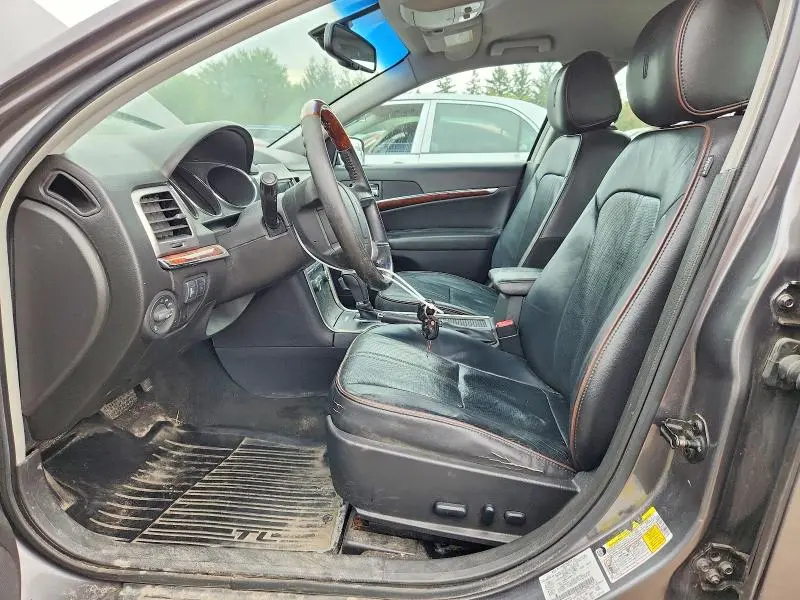 2011 LINCOLN MKZ   