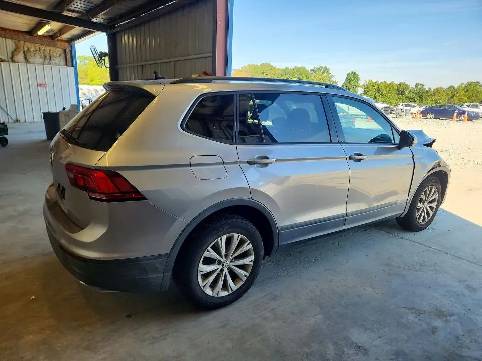 2020 VOLKSWAGEN TIGUAN S  