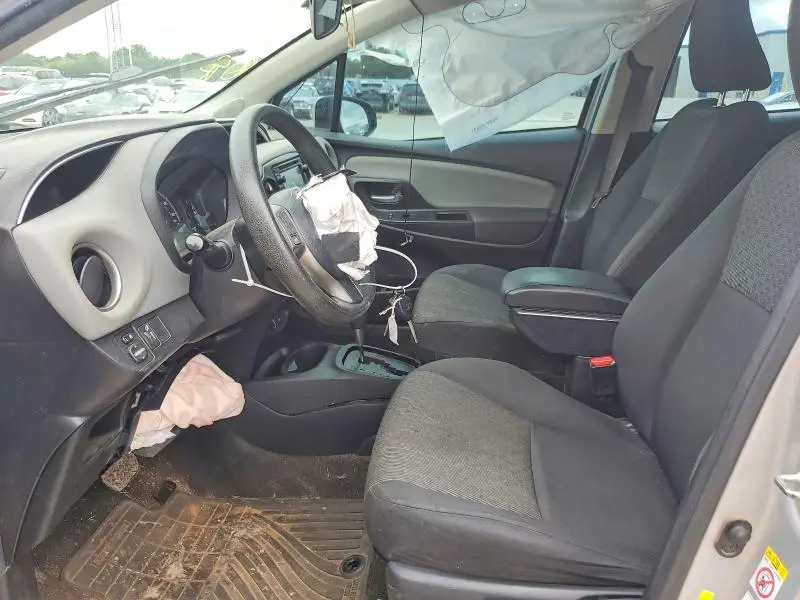 2016 TOYOTA YARIS 5-DOOR LE  