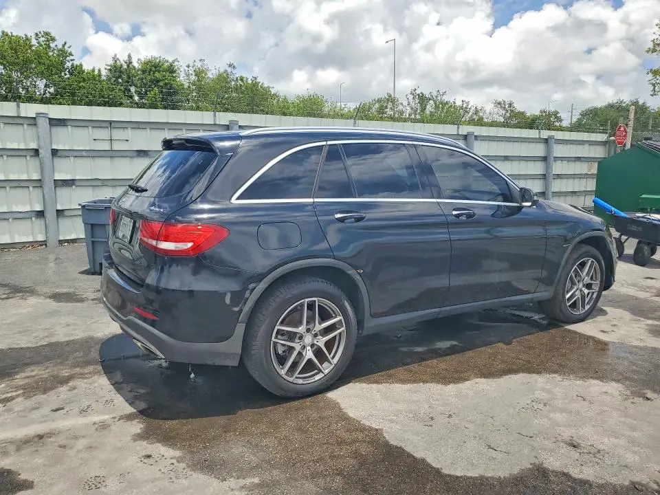 2017 MERCEDES-BENZ GLC 300 4MATIC  