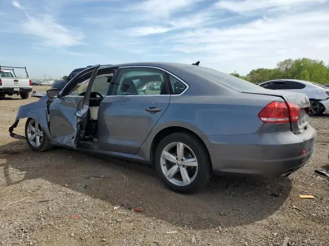 2013 VOLKSWAGEN PASSAT SE  