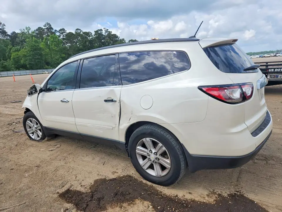 2014 CHEVROLET TRAVERSE LT  