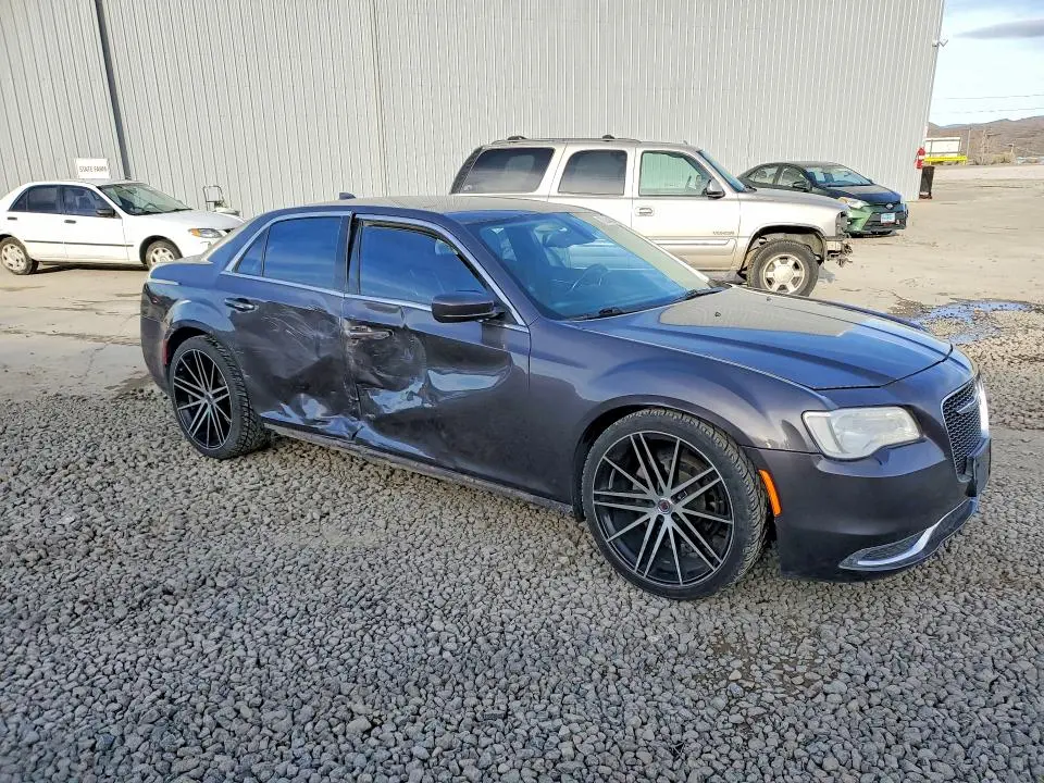 2015 CHRYSLER 300 LIMITED  