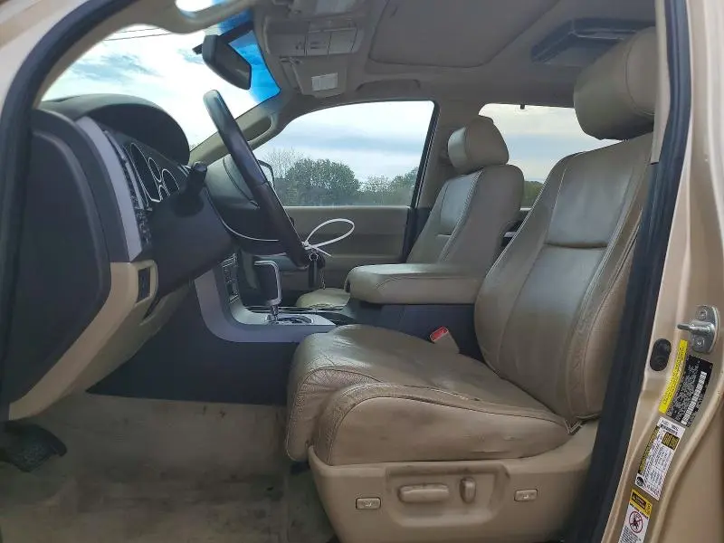 2010 TOYOTA SEQUOIA LIMITED  