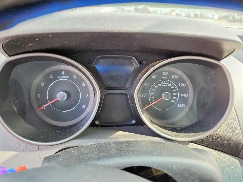 2011 HYUNDAI ELANTRA LIMITED  