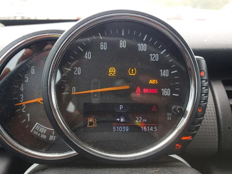 2015 MINI COOPER   